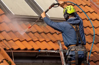 Démoussage et hydrofuge de toiture à Valros